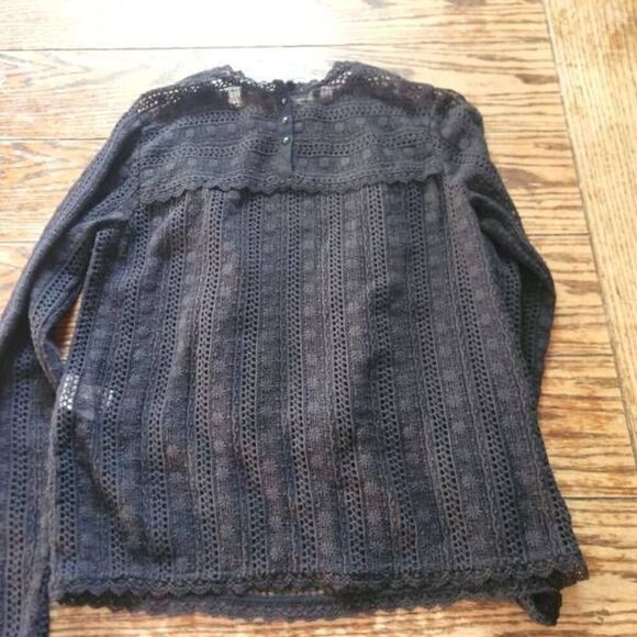 Sezane Elegant Black Lace Top - Picture 5 of 5